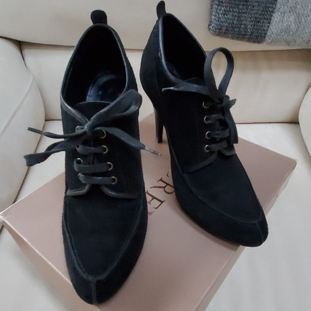J. CREW Clifton Booties Black Size 8